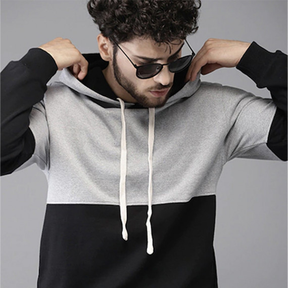 https://www.goldensgrove.in/products/men-black-grey-colourblocked-hooded-sweatshirt