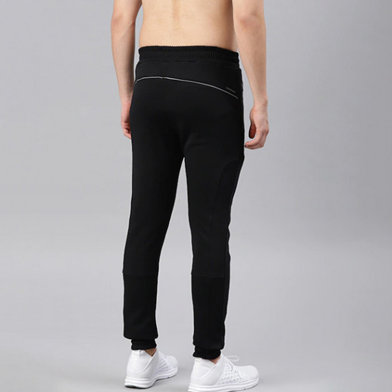 https://www.goldensgrove.in/products/men-black-solid-rapid-dry-running-joggers