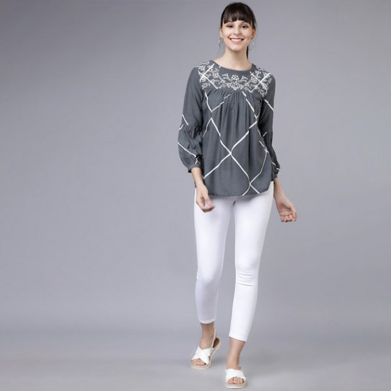 https://www.goldensgrove.in/products/women-grey-and-white-printed-a-line-top