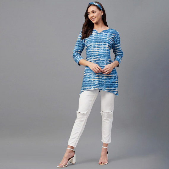 https://www.goldensgrove.in/products/women-blue-tunics