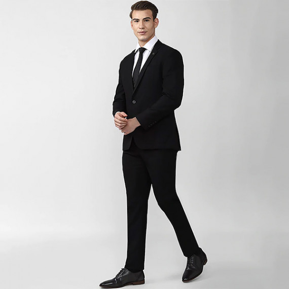 https://www.goldensgrove.in/products/manq-mens-slim-fit-suit
