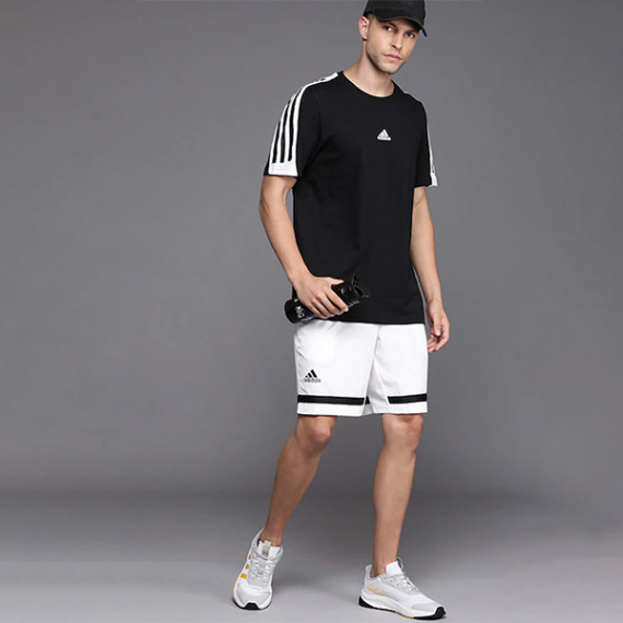 https://www.goldensgrove.in/products/men-white-black-club-brand-logo-printed-tennis-sports-shorts