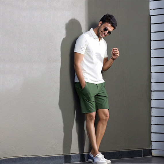 https://www.goldensgrove.in/products/men-green-4way-stretch-chino-shorts