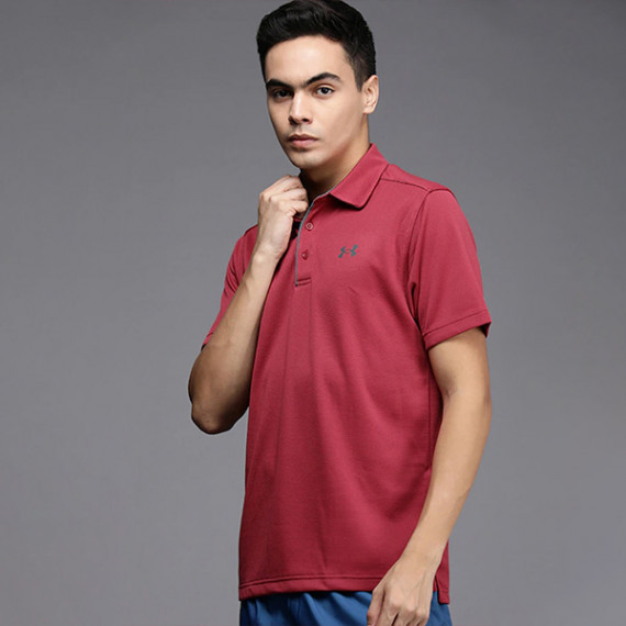 https://www.goldensgrove.in/products/men-coral-pink-self-striped-polo-collar-loose-t-shirt