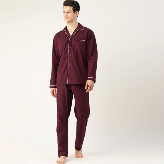 https://www.goldensgrove.in/products/men-burgundy-pure-cotton-solid-nightsuit