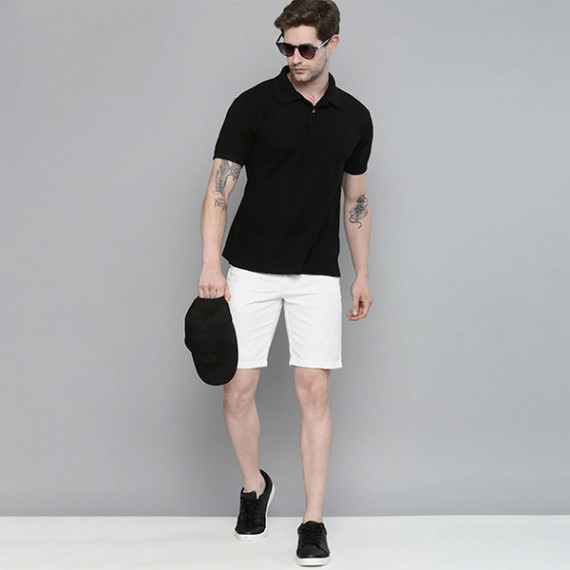 https://www.goldensgrove.in/products/men-white-slim-fit-chino-shorts