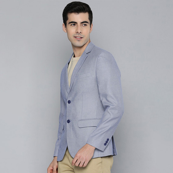 https://www.goldensgrove.in/products/men-blue-self-design-textured-regular-fit-smart-casual-blazer