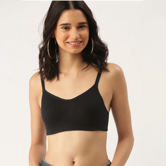 https://www.goldensgrove.in/products/black-solid-non-wired-lightly-padded-t-shirt-bra-db-cam-pad-01a